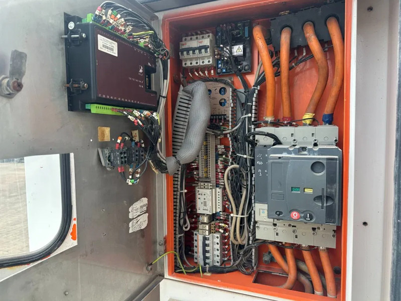 مجموعة المولدات Iveco FPT Stamford 125 kVA Silent Rental generatorset: صور 15
