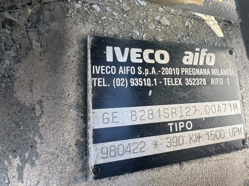 Iveco GE 8281 SRI27 00A71 Mecc Alte Spa 450 kVA generatorset ex Emergency 160 hours - مجموعة المولدات: صور 3 Iveco GE 8281 SRI27 00A71 Mecc Alte Spa 450 kVA generatorset ex Emergency 160 hours - مجموعة المولدات: صور 3