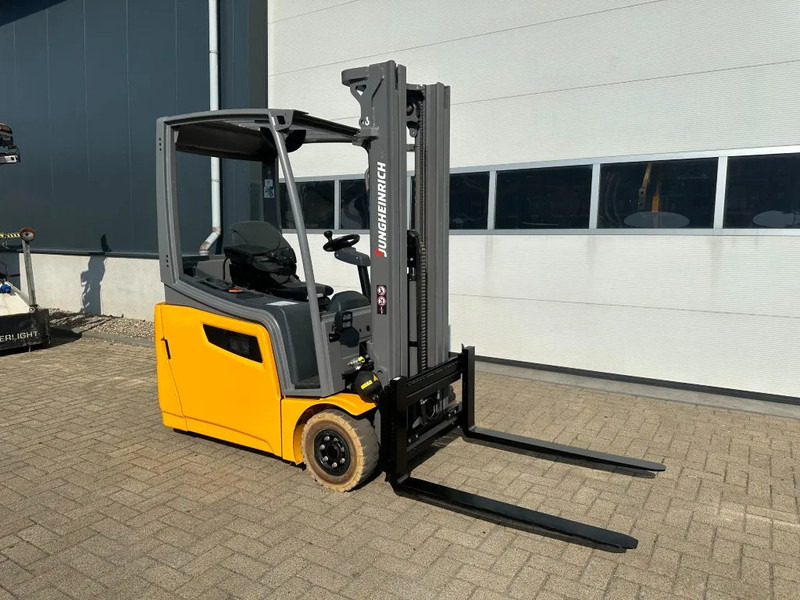 رافعة شوكية كهربائية Jungheinrich EFG 216K 1.6 ton Triplex Freelift Sideshift Elektra Heftruck Accu 2020: صور 8