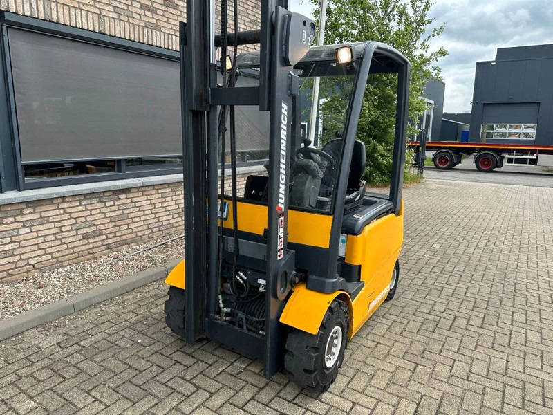 Jungheinrich EFG 425 K 2.5 ton Triplex Freelift Sideshift Elektra Heftruck - رافعة شوكية كهربائية: صور 3 Jungheinrich EFG 425 K 2.5 ton Triplex Freelift Sideshift Elektra Heftruck - رافعة شوكية كهربائية: صور 3