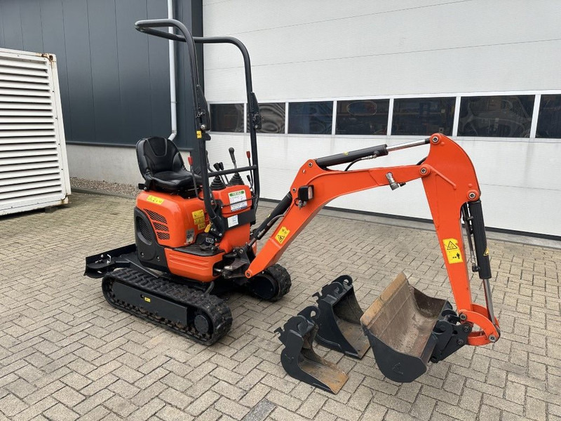 Kubota U10-3 Minigraver Diesel Graafmachine 2021 ! 690 uur ! As New ! - حفارة مصغرة: صور 5 Kubota U10-3 Minigraver Diesel Graafmachine 2021 ! 690 uur ! As New ! - حفارة مصغرة: صور 5