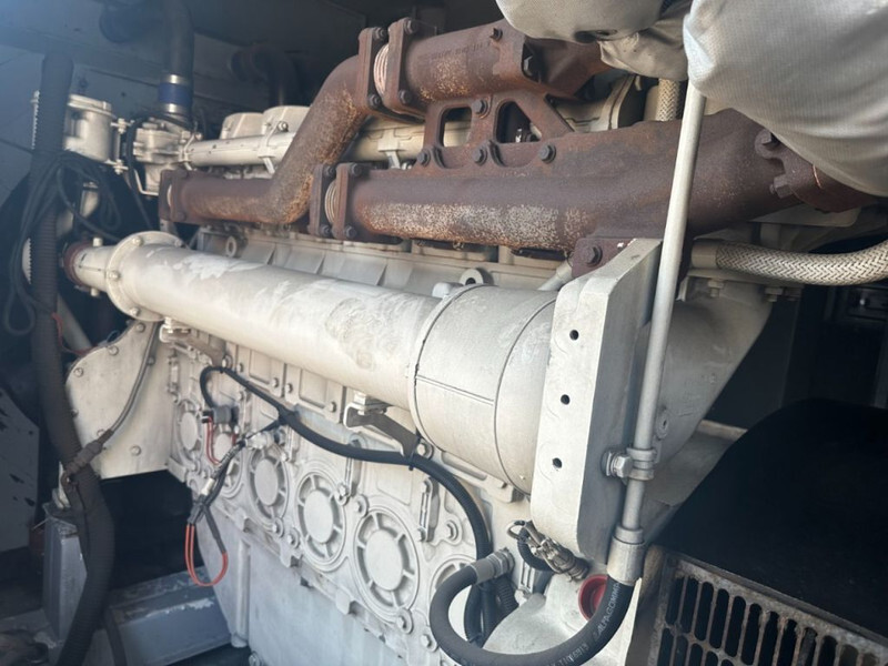 Perkins 4006-23TAG3A Stamford 900 kVA Silent generatorset - مجموعة المولدات: صور 5 Perkins 4006-23TAG3A Stamford 900 kVA Silent generatorset - مجموعة المولدات: صور 5