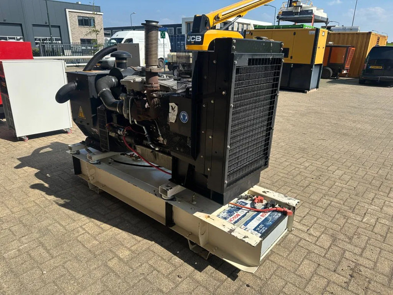 مجموعة المولدات Perkins Stamford 100 kVA noodstroom generatorset: صور 11