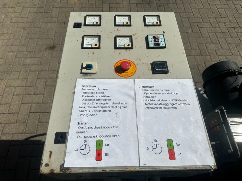 Perkins T4.236 Stamford 60 kVA generatorset 645 hours ! - مجموعة المولدات: صور 4 Perkins T4.236 Stamford 60 kVA generatorset 645 hours ! - مجموعة المولدات: صور 4