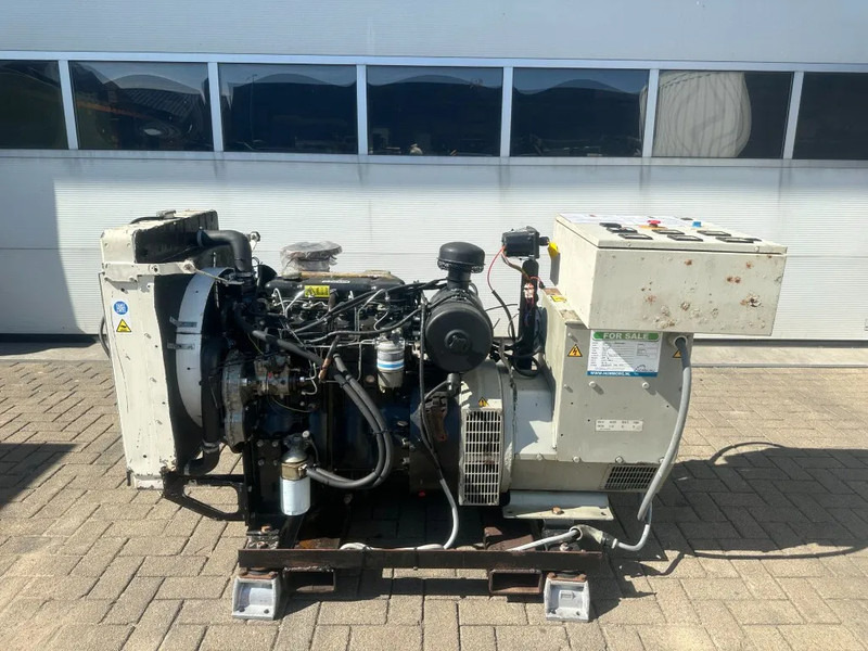 Perkins T4.236 Stamford 60 kVA generatorset 645 hours ! - مجموعة المولدات: صور 1 Perkins T4.236 Stamford 60 kVA generatorset 645 hours ! - مجموعة المولدات: صور 1