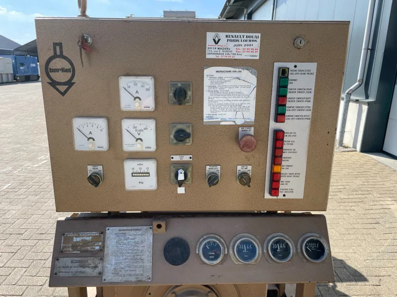 Renault Leroy Somer 100 kVA generatorset ex Emergency 66,1 hours - مجموعة المولدات: صور 3 Renault Leroy Somer 100 kVA generatorset ex Emergency 66,1 hours - مجموعة المولدات: صور 3