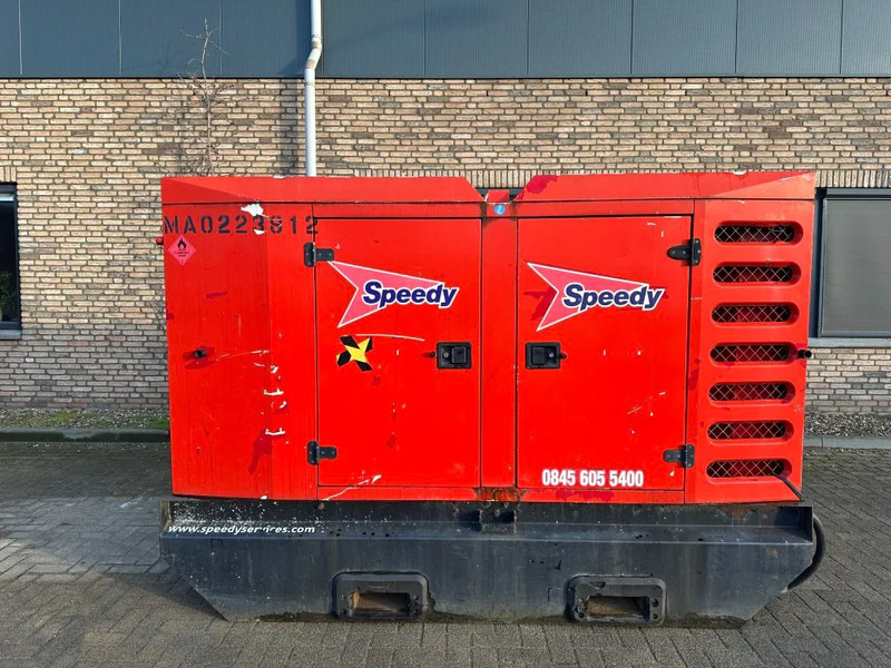 SDMO R110 C3 John Deere Leroy Somer 110 kVA Silent Rental generatorset Stage 3A - مجموعة المولدات: صور 1 SDMO R110 C3 John Deere Leroy Somer 110 kVA Silent Rental generatorset Stage 3A - مجموعة المولدات: صور 1