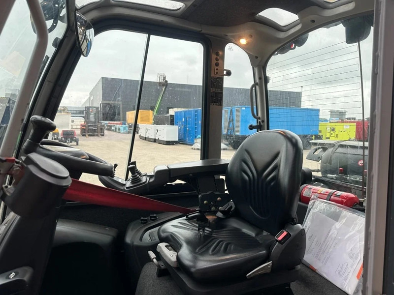رافعة شوكية تعمل بالغاز Still RX 70-40 Duplex Sideshift 4 ton LPG Heftruck 2016: صور 10