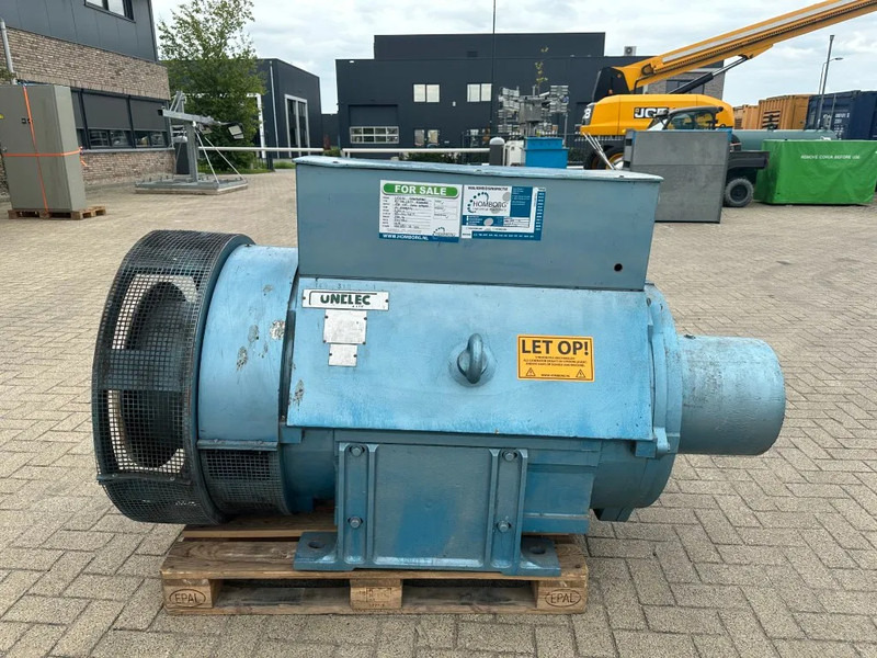 UNELEC 800 kVA generatordeel Alternator Unelec Ex Emergency Dubbel gelagerd Double Bearing - مجموعة المولدات: صور 2 UNELEC 800 kVA generatordeel Alternator Unelec Ex Emergency Dubbel gelagerd Double Bearing - مجموعة المولدات: صور 2