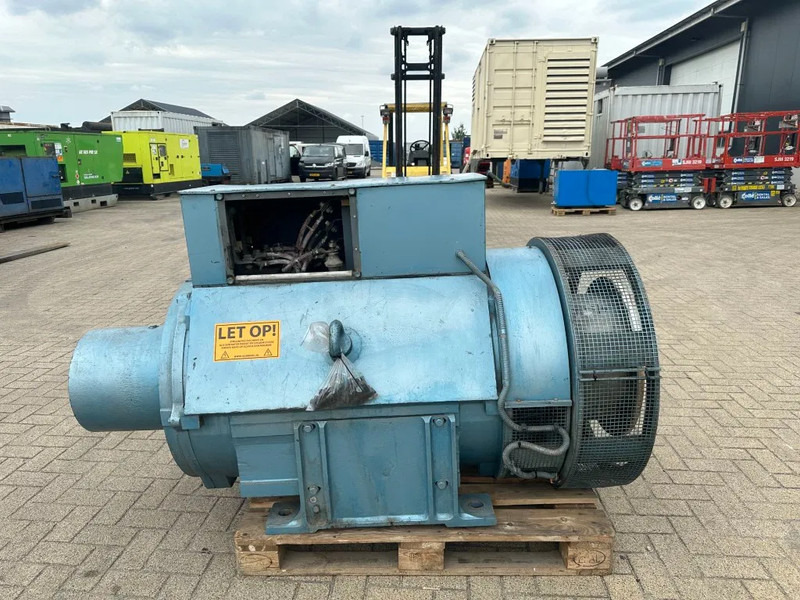 UNELEC 800 kVA generatordeel Alternator Unelec Ex Emergency Dubbel gelagerd Double Bearing - مجموعة المولدات: صور 4 UNELEC 800 kVA generatordeel Alternator Unelec Ex Emergency Dubbel gelagerd Double Bearing - مجموعة المولدات: صور 4