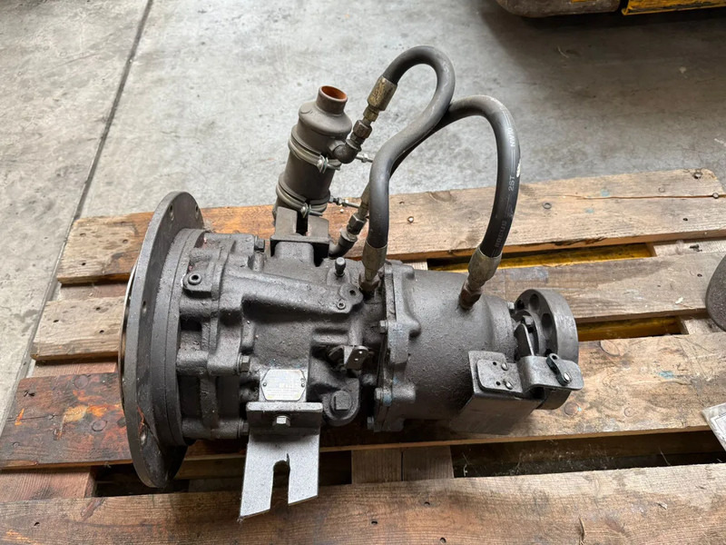Velvet Drive AS3 70C Keerkoppeling Ratio 2.10:1 Gearbox - المحرك - معدات المناولة: صور 1 Velvet Drive AS3 70C Keerkoppeling Ratio 2.10:1 Gearbox - المحرك - معدات المناولة: صور 1