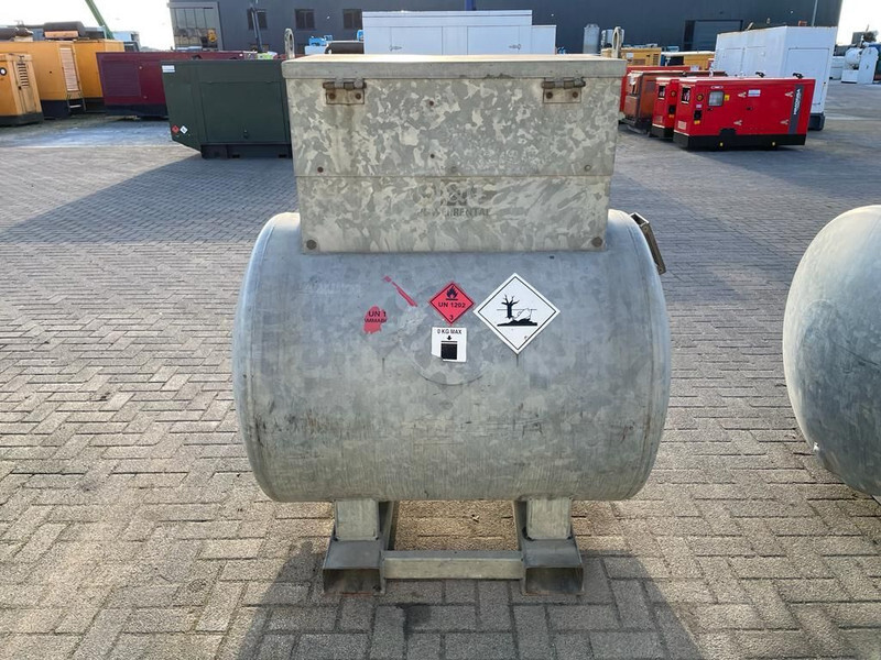 Dieseltank Rietberg 1000 liter Dieseltank Gegalvaniseerd IBC - خزان تخزين: صور 2 Dieseltank Rietberg 1000 liter Dieseltank Gegalvaniseerd IBC - خزان تخزين: صور 2