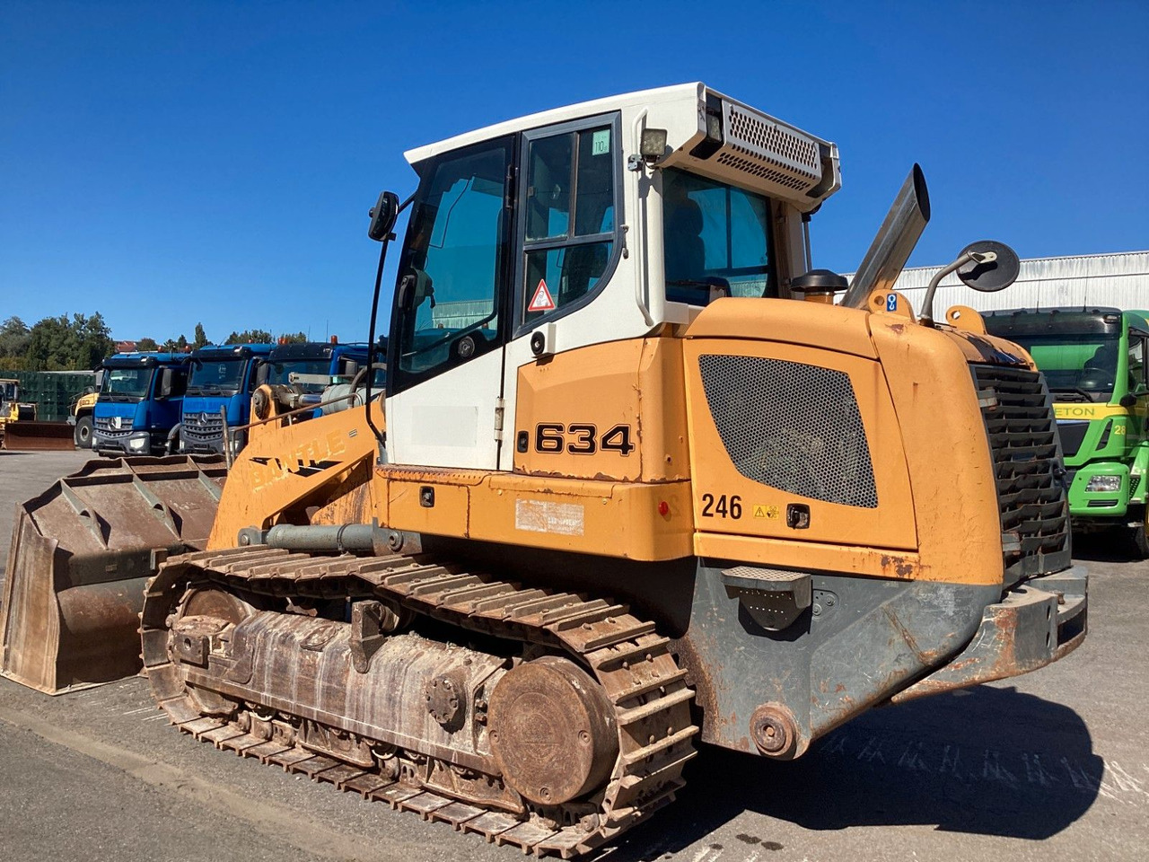 Liebherr LR 634 Laderaupe Klima - بلدوزر: صور 3 Liebherr LR 634 Laderaupe Klima - بلدوزر: صور 3