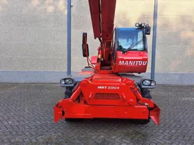 Manitou MRT 2150+ Privilege All-Terrain Rotating Telehandler (2015) - لودر: صور 2 Manitou MRT 2150+ Privilege All-Terrain Rotating Telehandler (2015) - لودر: صور 2