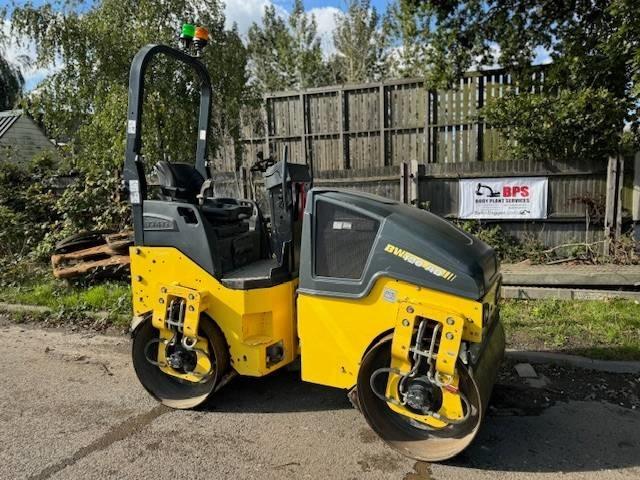 Bomag BW 120 AD-5 - مدحلة الأسفلت: صور 1 Bomag BW 120 AD-5 - مدحلة الأسفلت: صور 1