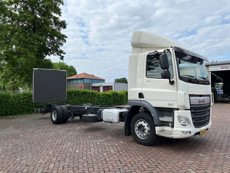 DAF CF 260 CF 260 FA CHASSIS CABINE EURO 6 - الشاسيه شاحنة: صور 5 DAF CF 260 CF 260 FA CHASSIS CABINE EURO 6 - الشاسيه شاحنة: صور 5