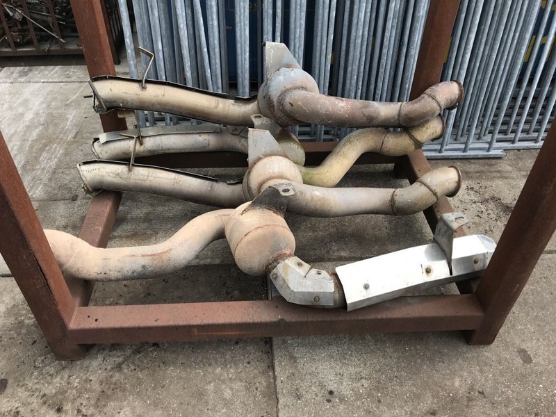 DAF DIVERSEN UITLAATDELEN - كاتم الصوت/ نظام العادم - شاحنة: صور 1 DAF DIVERSEN UITLAATDELEN - كاتم الصوت/ نظام العادم - شاحنة: صور 1