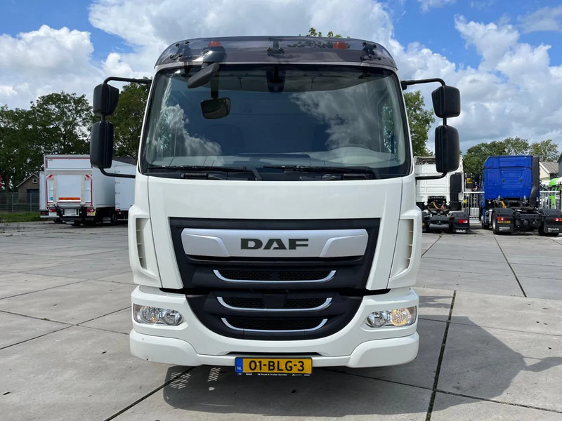 DAF LF 230 FA - شاحنة كرين: صور 4 DAF LF 230 FA - شاحنة كرين: صور 4