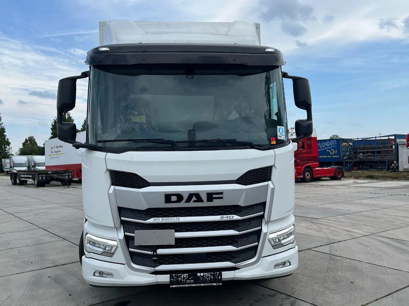 DAF XD 340 FAN 6x2 - بصندوق مغلق شاحنة: صور 2 DAF XD 340 FAN 6x2 - بصندوق مغلق شاحنة: صور 2