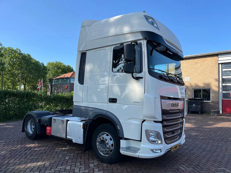 DAF XF 480 FT - شاحنة جرار: صور 1 DAF XF 480 FT - شاحنة جرار: صور 1