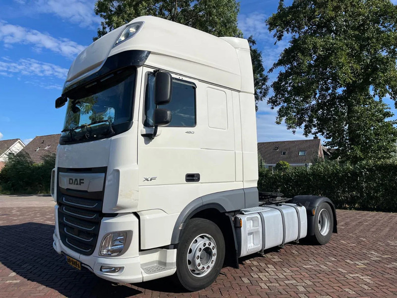 DAF XF 480 FT - شاحنة جرار: صور 1 DAF XF 480 FT - شاحنة جرار: صور 1