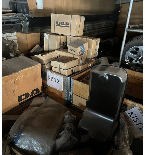 DAF diverse NOS oude voorraad nieuwe delen - محرك حشوات - شاحنة: صور 1 DAF diverse NOS oude voorraad nieuwe delen - محرك حشوات - شاحنة: صور 1