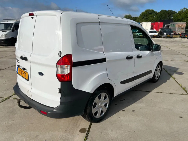 Ford Transit Courier 1.5 EURO 6 - فان المدمجة: صور 4 Ford Transit Courier 1.5 EURO 6 - فان المدمجة: صور 4