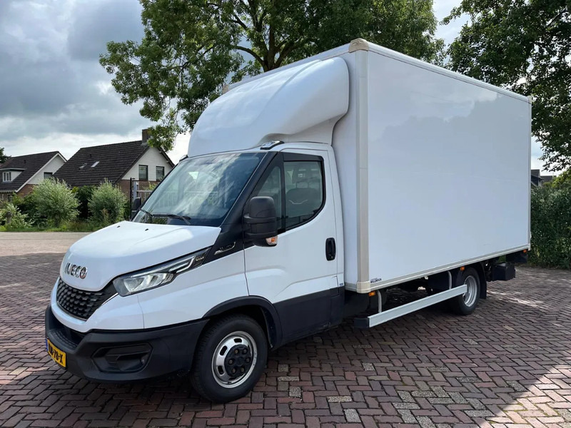 Iveco Daily 35C16 Laadklep (15 diverse modellen op voorraad) - الشاحنات الصغيرة صندوق مغلق, الشاحنات الصغيرة كابينة مزدوجة: صور 1 Iveco Daily 35C16 Laadklep (15 diverse modellen op voorraad) - الشاحنات الصغيرة صندوق مغلق, الشاحنات الصغيرة كابينة مزدوجة: صور 1