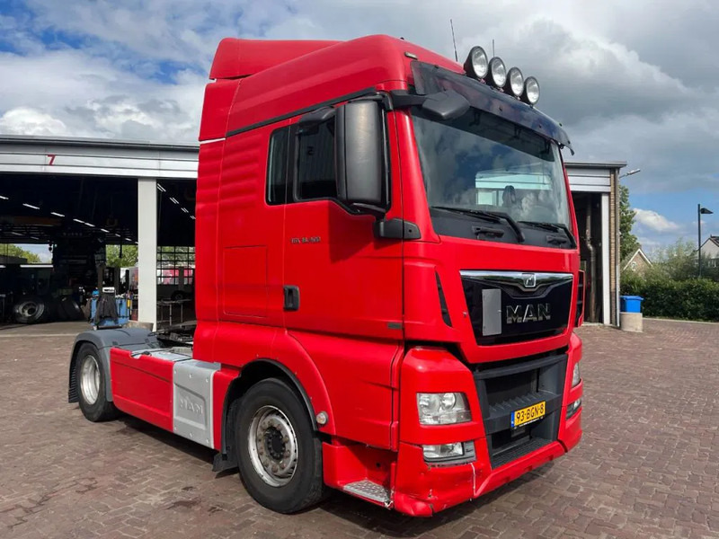 MAN TGX 18.400 EURO 6 - شاحنة جرار: صور 1 MAN TGX 18.400 EURO 6 - شاحنة جرار: صور 1