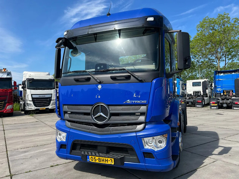 Mercedes-Benz Actros 1940 - شاحنة جرار: صور 3 Mercedes-Benz Actros 1940 - شاحنة جرار: صور 3