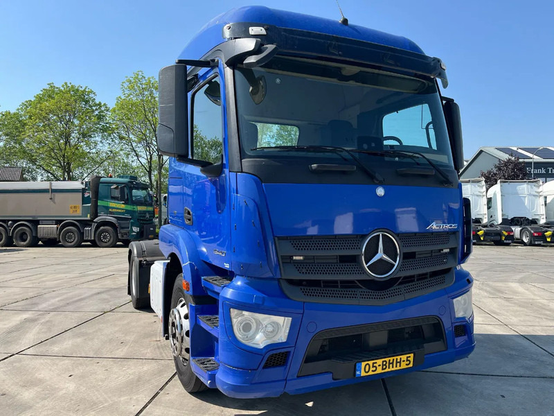 Mercedes-Benz Actros 1940 - شاحنة جرار: صور 1 Mercedes-Benz Actros 1940 - شاحنة جرار: صور 1