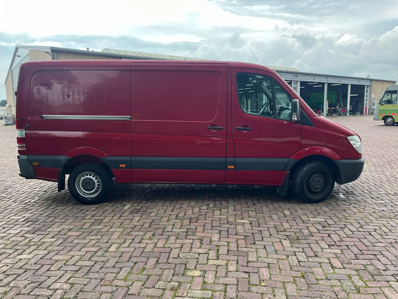 Mercedes-Benz Sprinter 313 CDI L2H1 - فان: صور 4 Mercedes-Benz Sprinter 313 CDI L2H1 - فان: صور 4