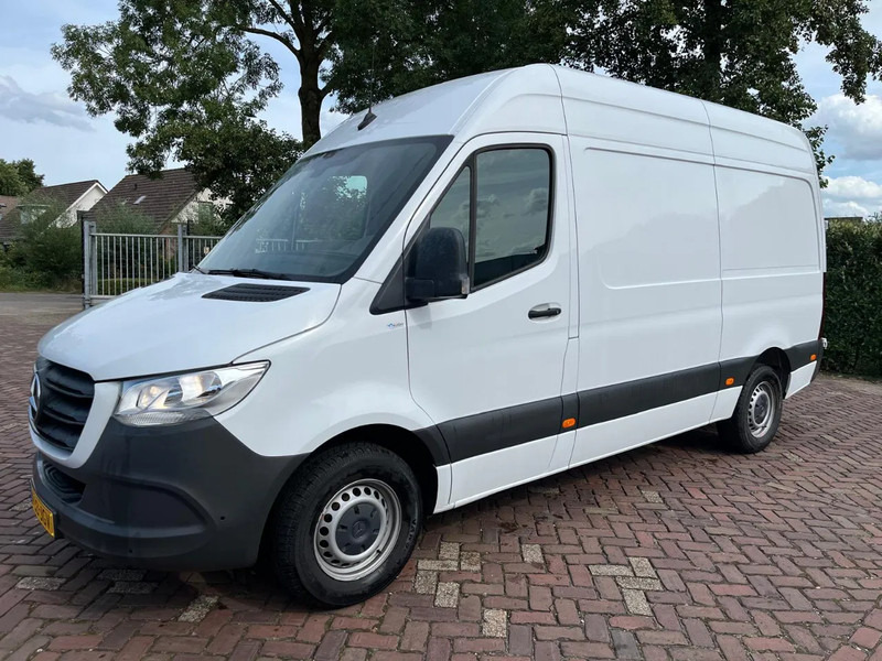 Mercedes-Benz Sprinter 317 1.9 CDI L2H1 - فان, الشاحنات الصغيرة كابينة مزدوجة: صور 1 Mercedes-Benz Sprinter 317 1.9 CDI L2H1 - فان, الشاحنات الصغيرة كابينة مزدوجة: صور 1