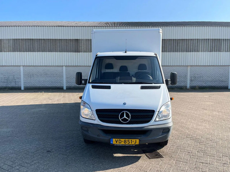 Mercedes-Benz Sprinter 513 2.2 CDI - الشاحنات الصغيرة صندوق مغلق, الشاحنات الصغيرة كابينة مزدوجة: صور 3 Mercedes-Benz Sprinter 513 2.2 CDI - الشاحنات الصغيرة صندوق مغلق, الشاحنات الصغيرة كابينة مزدوجة: صور 3