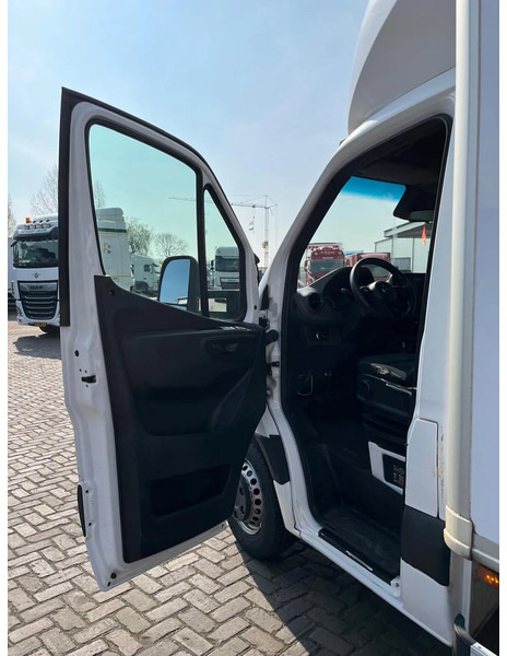 الشاحنات الصغيرة صندوق مغلق Mercedes-Benz Sprinter 516CDI: صور 13