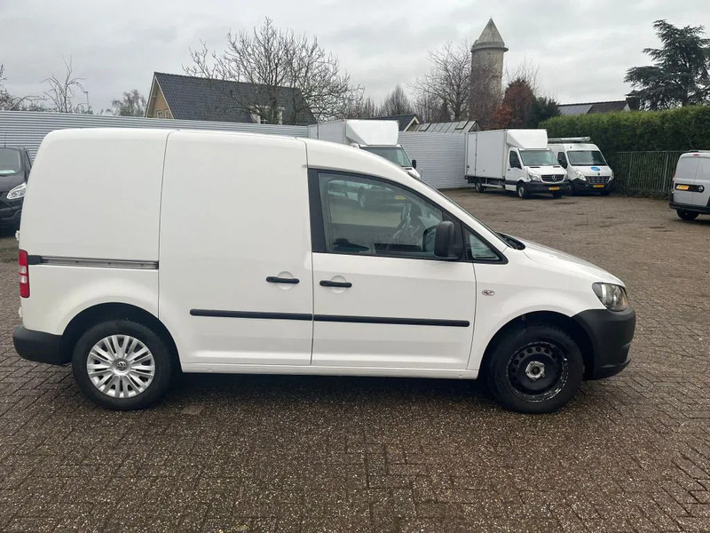 Volkswagen Caddy 1.6 75 PK - فان المدمجة: صور 5 Volkswagen Caddy 1.6 75 PK - فان المدمجة: صور 5