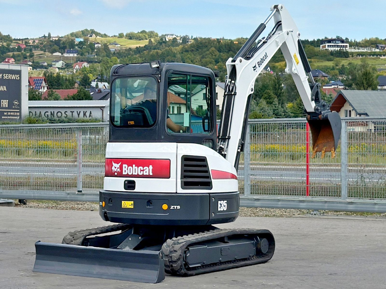 Bobcat E 35 * Raupenbagger * TOPZUSTAND - بلدوزر: صور 5 Bobcat E 35 * Raupenbagger * TOPZUSTAND - بلدوزر: صور 5