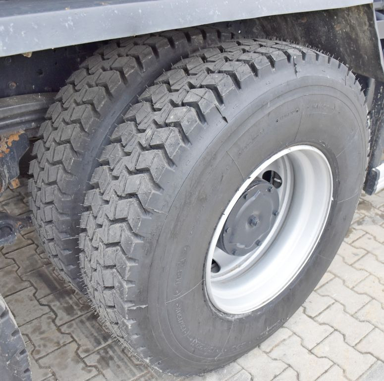 تأجير Iveco TRAKKER 360 * Kipper 4,90m* KRAN/FUNK*6x4  Iveco TRAKKER 360 * Kipper 4,90m* KRAN/FUNK*6x4: صور 15
