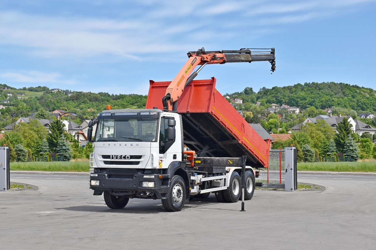 Iveco TRAKKER 360 * Kipper 5,60m* KRAN /FUNK * 6x4 Iveco TRAKKER 360 * Kipper 5,60m* KRAN /FUNK * 6x4 - شاحنة كرين, قلابات: صور 2 Iveco TRAKKER 360 * Kipper 5,60m* KRAN /FUNK * 6x4 Iveco TRAKKER 360 * Kipper 5,60m* KRAN /FUNK * 6x4 - شاحنة كرين, قلابات: صور 2
