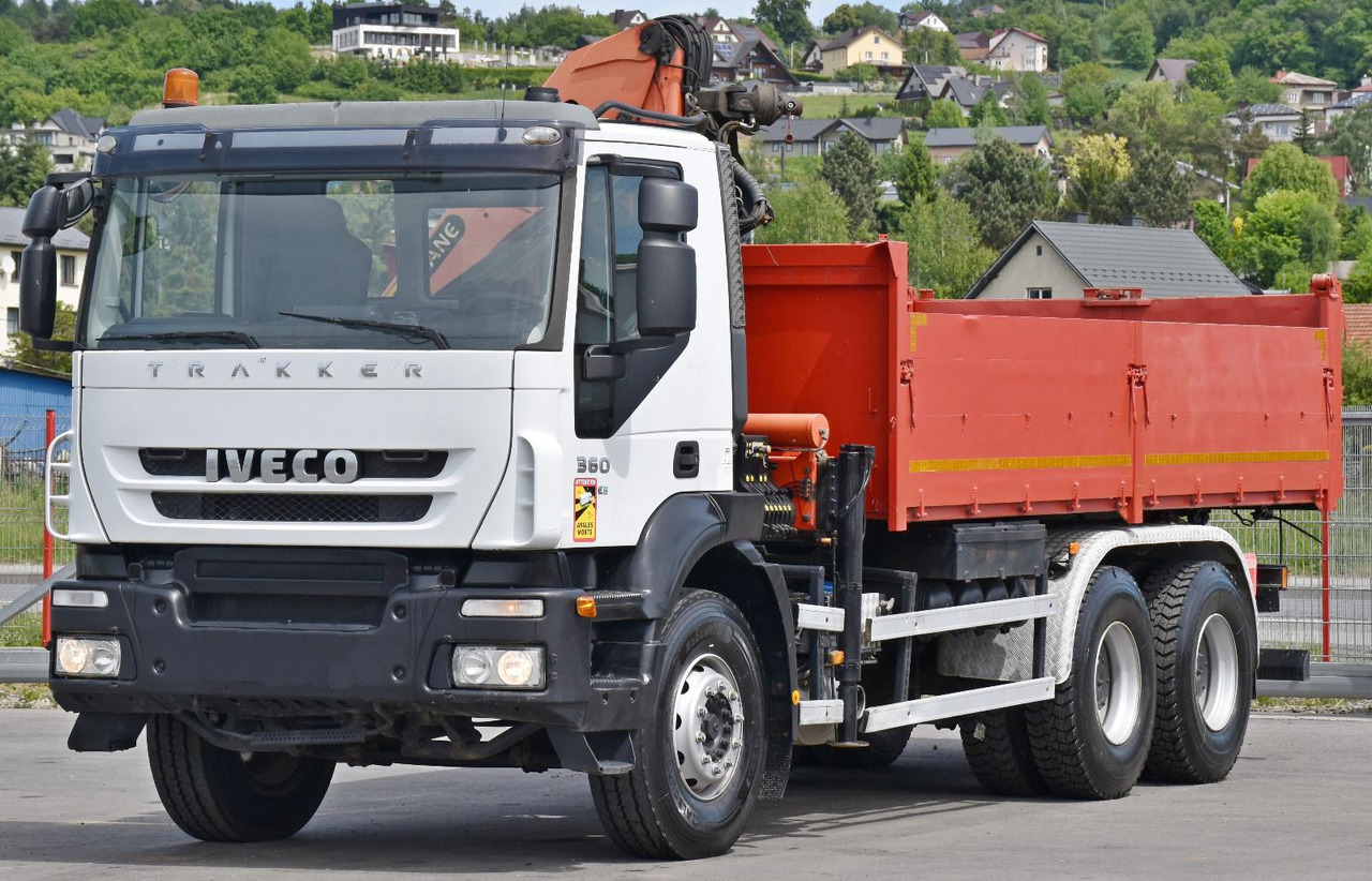 Iveco TRAKKER 360 * Kipper 5,60m* KRAN /FUNK * 6x4 Iveco TRAKKER 360 * Kipper 5,60m* KRAN /FUNK * 6x4 - شاحنة كرين, قلابات: صور 4 Iveco TRAKKER 360 * Kipper 5,60m* KRAN /FUNK * 6x4 Iveco TRAKKER 360 * Kipper 5,60m* KRAN /FUNK * 6x4 - شاحنة كرين, قلابات: صور 4