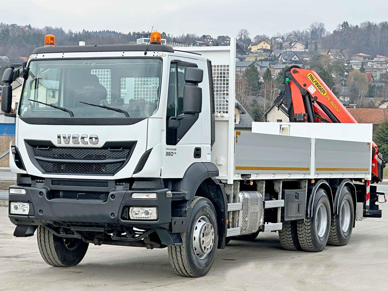 Iveco TRAKKER 360 * PRITSCHE 6,80* PK 16002 B+FUNK*6x4 Iveco TRAKKER 360 * PRITSCHE 6,80* PK 16002 B+FUNK*6x4 - شاحنة كرين, شاحنات مسطحة: صور 4 Iveco TRAKKER 360 * PRITSCHE 6,80* PK 16002 B+FUNK*6x4 Iveco TRAKKER 360 * PRITSCHE 6,80* PK 16002 B+FUNK*6x4 - شاحنة كرين, شاحنات مسطحة: صور 4