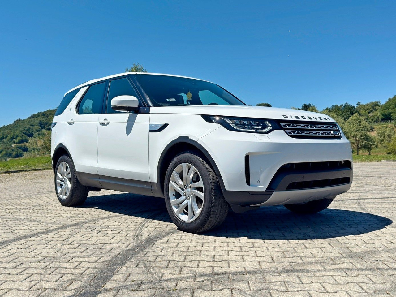 Land Rover Discovery - سيارة دفع رباعي: صور 1 Land Rover Discovery - سيارة دفع رباعي: صور 1
