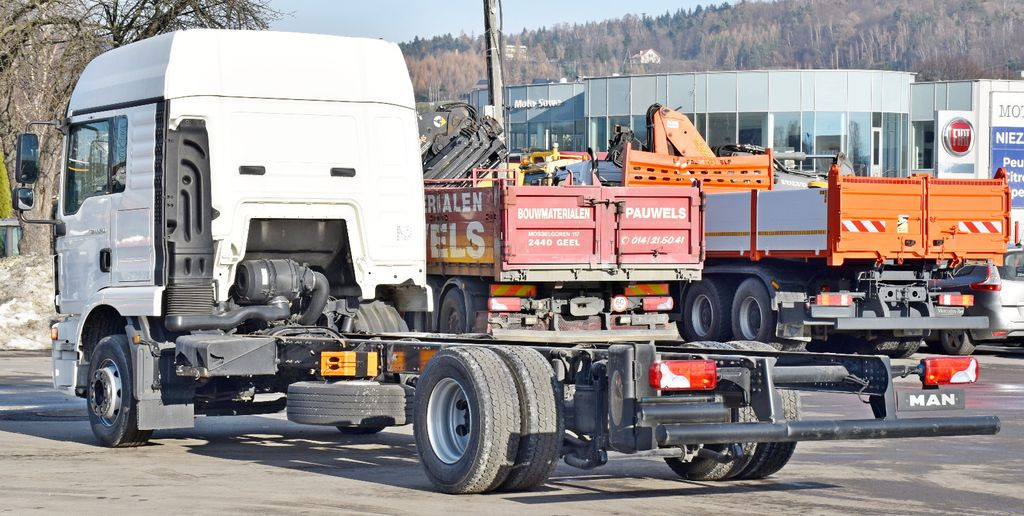 MAN TGM 12.290* FAHRGESTELL 6,30 m * TOPZUSTAND - الشاسيه شاحنة: صور 4 MAN TGM 12.290* FAHRGESTELL 6,30 m * TOPZUSTAND - الشاسيه شاحنة: صور 4