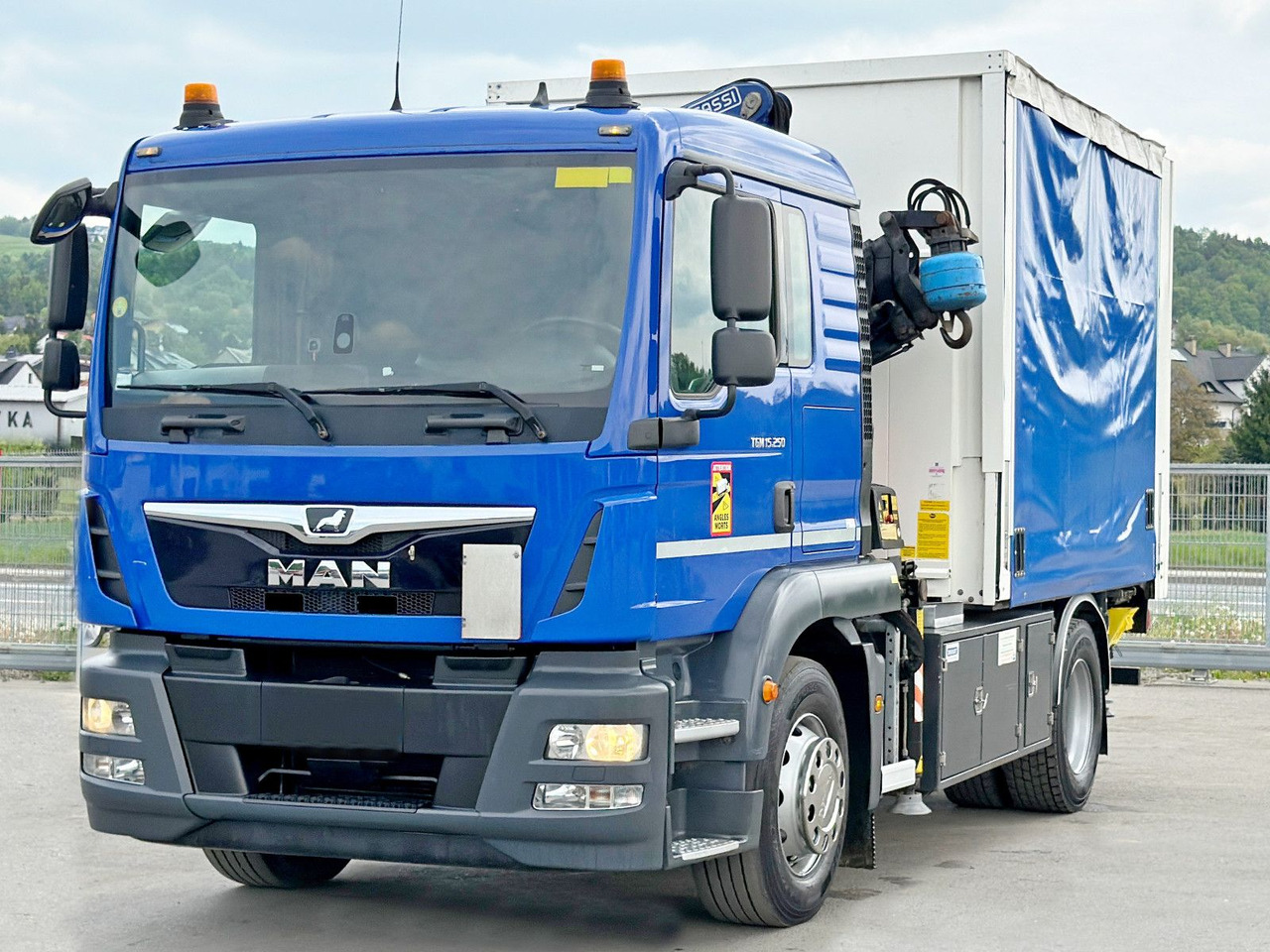 MAN TGM 15.250* FASSI F110A.0.23 * TOPZUSTAND - شاحنة كرين: صور 4 MAN TGM 15.250* FASSI F110A.0.23 * TOPZUSTAND - شاحنة كرين: صور 4