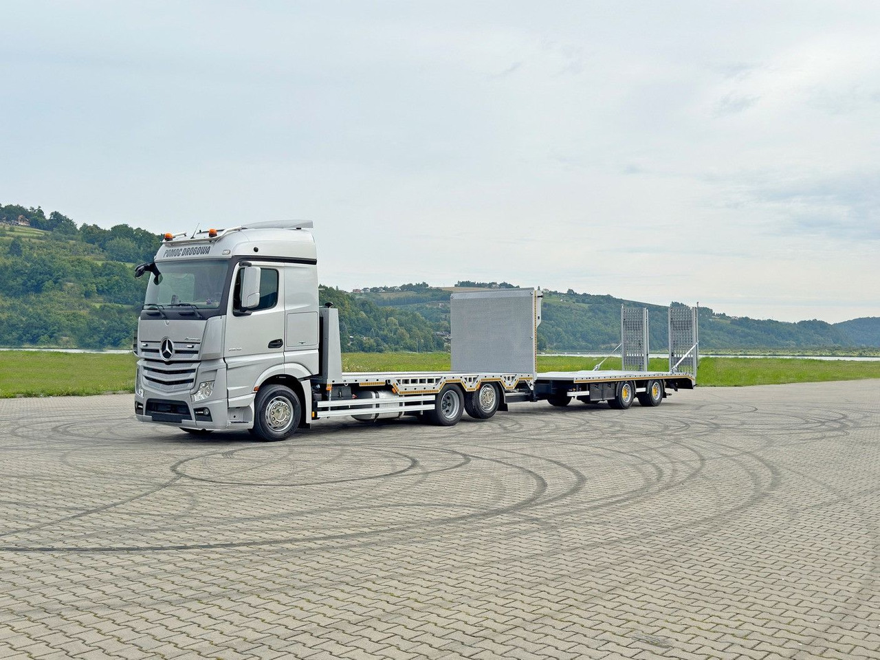 Mercedes-Benz ACTROS 2542 *ABSCHLEPPWAGEN 8,50m+Anhänger 7,32m - سيارة السحب للتصليح: صور 1 Mercedes-Benz ACTROS 2542 *ABSCHLEPPWAGEN 8,50m+Anhänger 7,32m - سيارة السحب للتصليح: صور 1