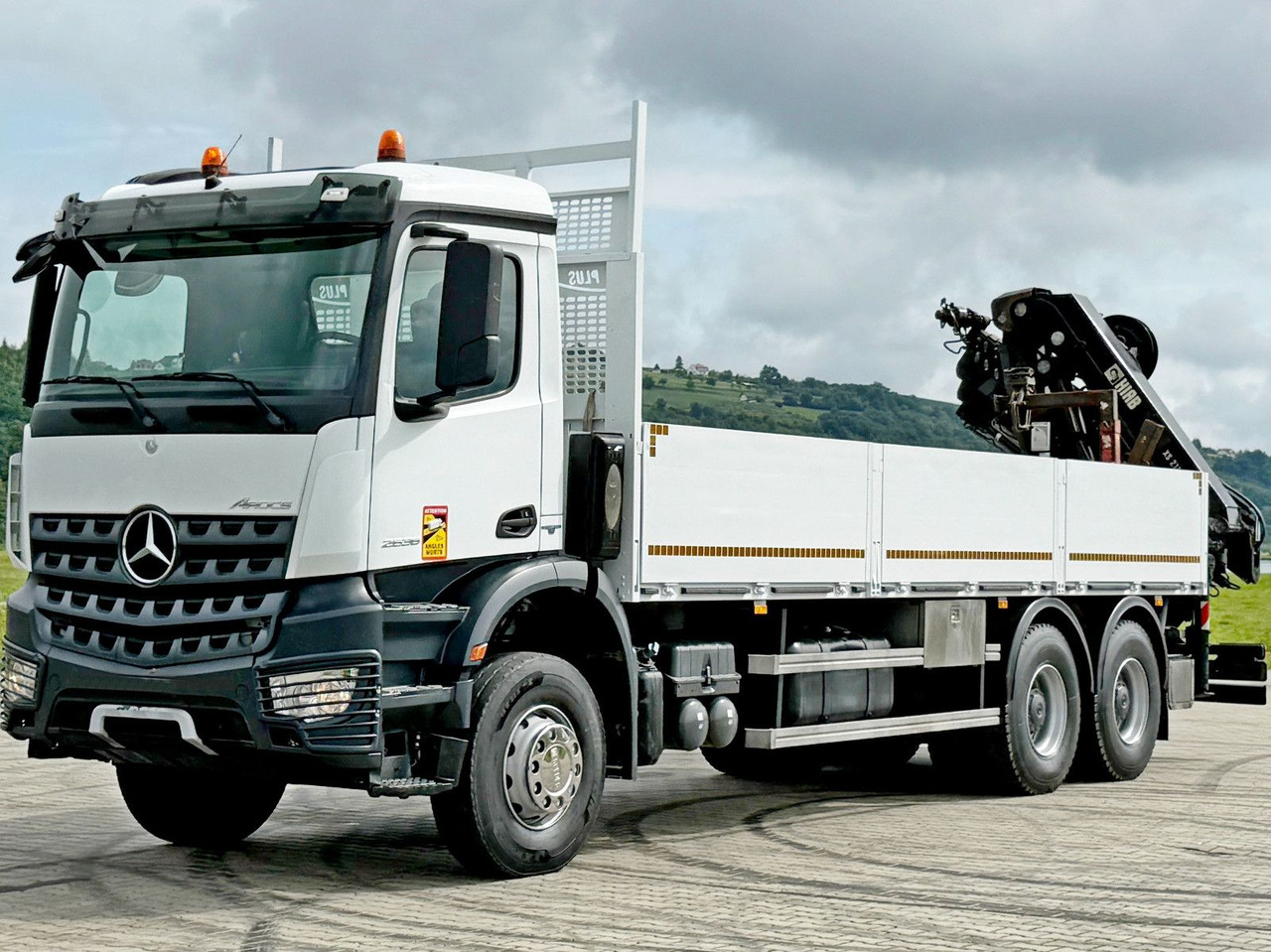 Mercedes-Benz ACTROS 2636 * HIAB 211 E-6 HIDUO/FUNK *6x4 - شاحنة كرين: صور 4 Mercedes-Benz ACTROS 2636 * HIAB 211 E-6 HIDUO/FUNK *6x4 - شاحنة كرين: صور 4