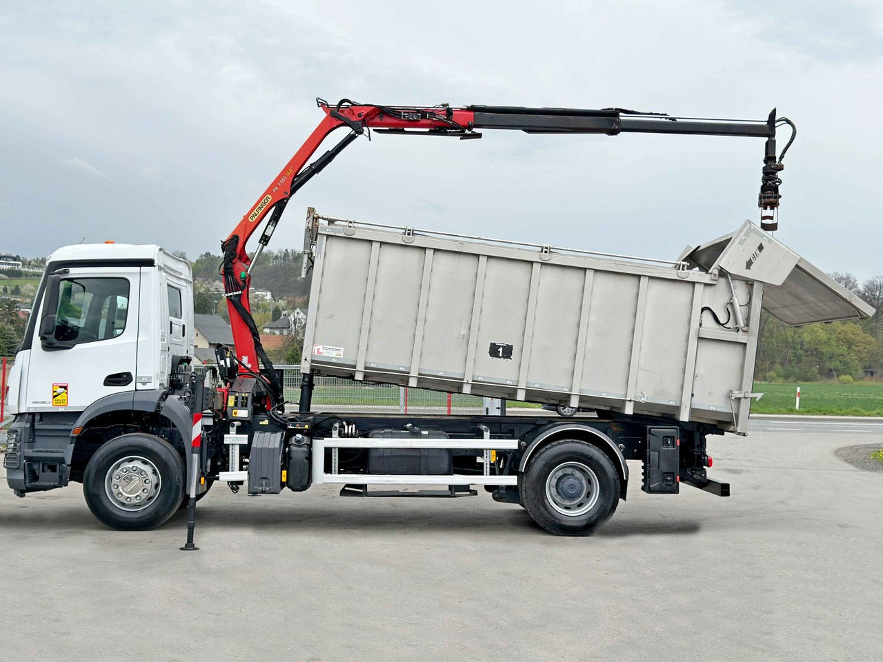 Mercedes-Benz AROCS 1830* KIPPER 5,00m * PK 7.501 SLD A + FUNK - قلابات, شاحنة كرين: صور 5 Mercedes-Benz AROCS 1830* KIPPER 5,00m * PK 7.501 SLD A + FUNK - قلابات, شاحنة كرين: صور 5