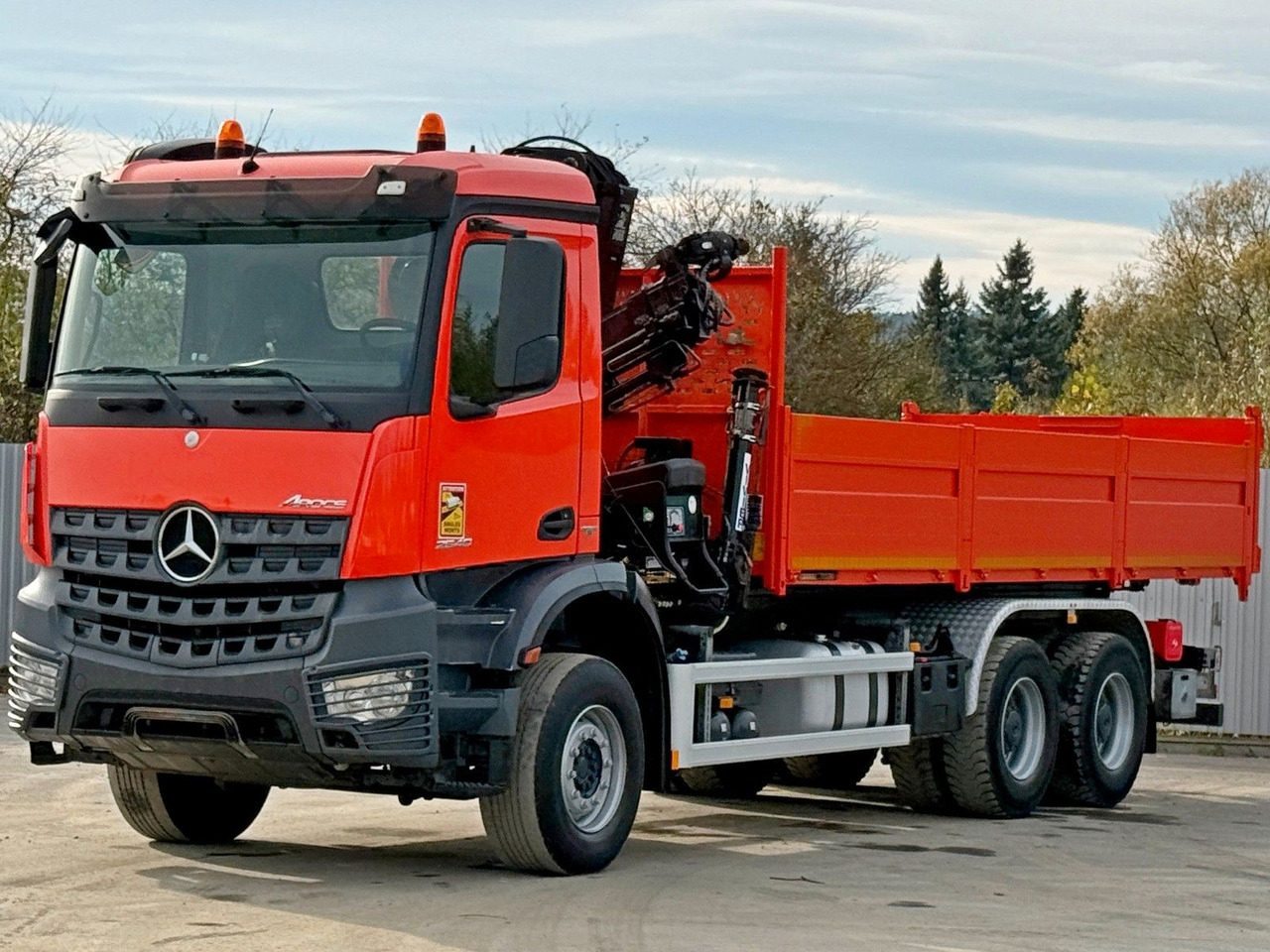 Mercedes-Benz AROCS 2640 *HIAB 144 BS - 3/FUNK  + * 6x4 - شاحنة كرين: صور 4 Mercedes-Benz AROCS 2640 *HIAB 144 BS - 3/FUNK  + * 6x4 - شاحنة كرين: صور 4