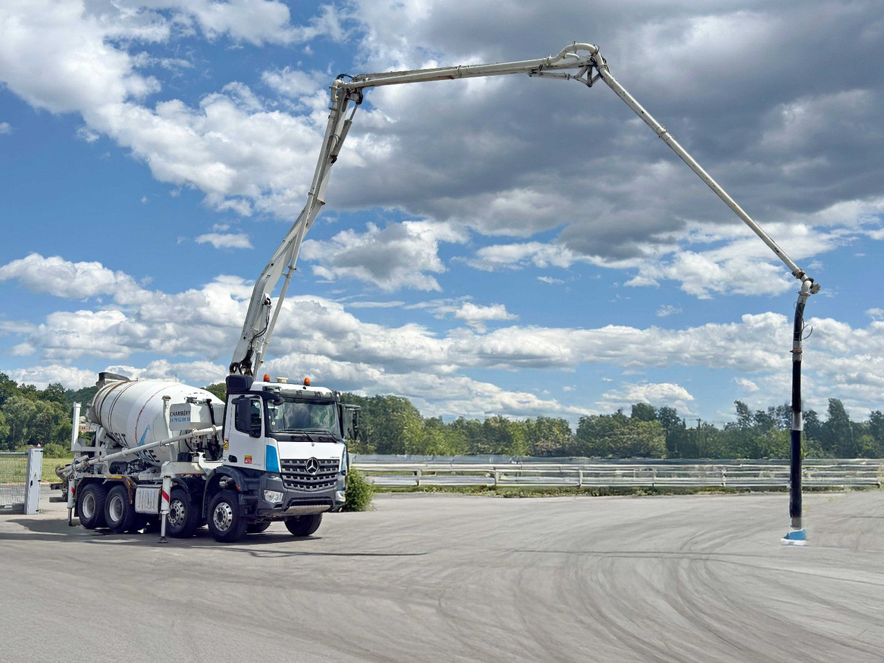 Mercedes-Benz AROCS 3743 * Betonpumpe + FUNK * 8x4 * TOP - مضخة خرسانة: صور 3 Mercedes-Benz AROCS 3743 * Betonpumpe + FUNK * 8x4 * TOP - مضخة خرسانة: صور 3