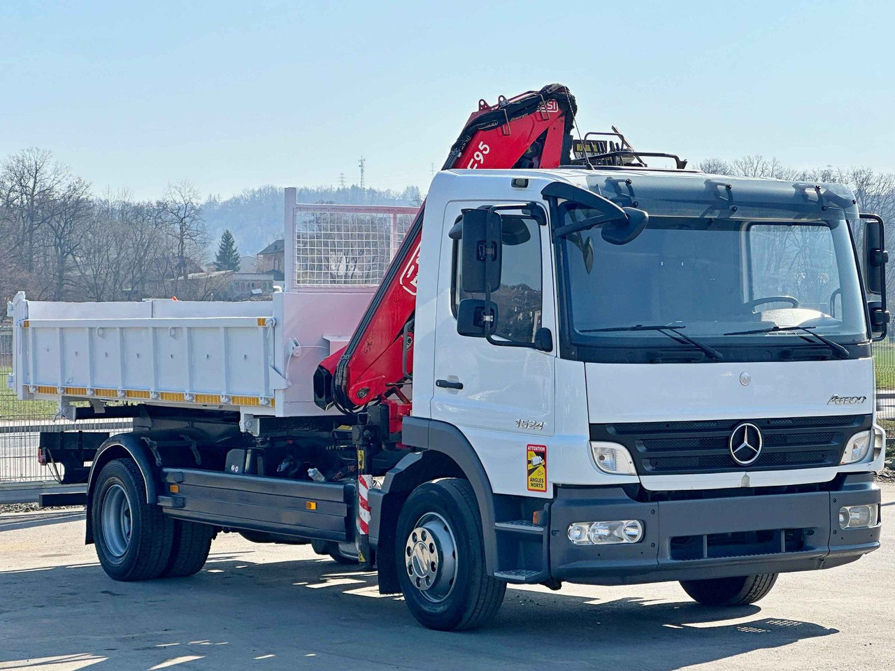 Mercedes-Benz ATEGO 1524 Kipper 4,35 m* FASSI F95A.21* TOP - شاحنة كرين: صور 3 Mercedes-Benz ATEGO 1524 Kipper 4,35 m* FASSI F95A.21* TOP - شاحنة كرين: صور 3